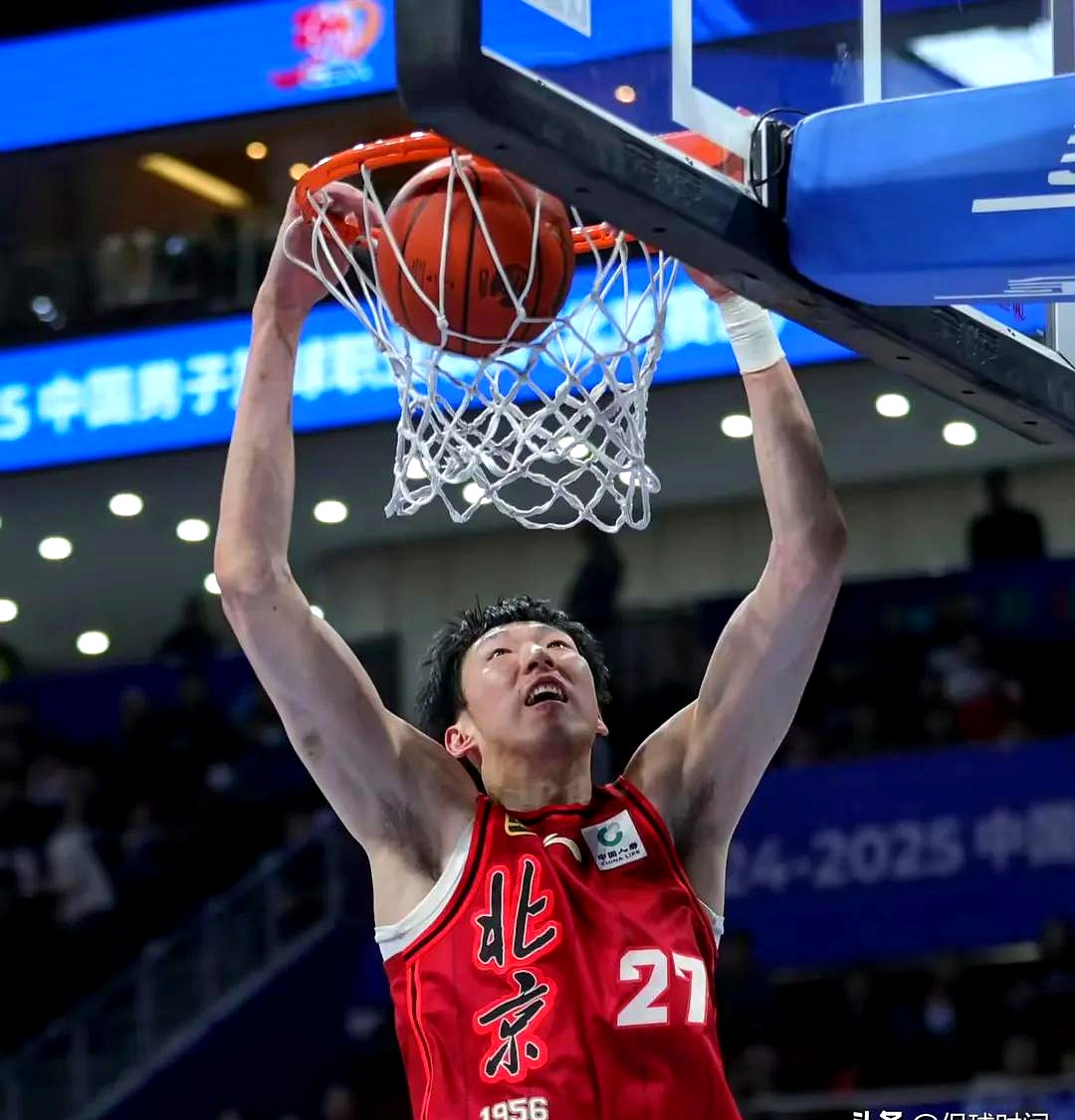 米乐体育m6注册CBA常规赛赛程吃紧；浙江稠州今晚战术微调；悬念犹存；年轻球员得到机会的简单介绍