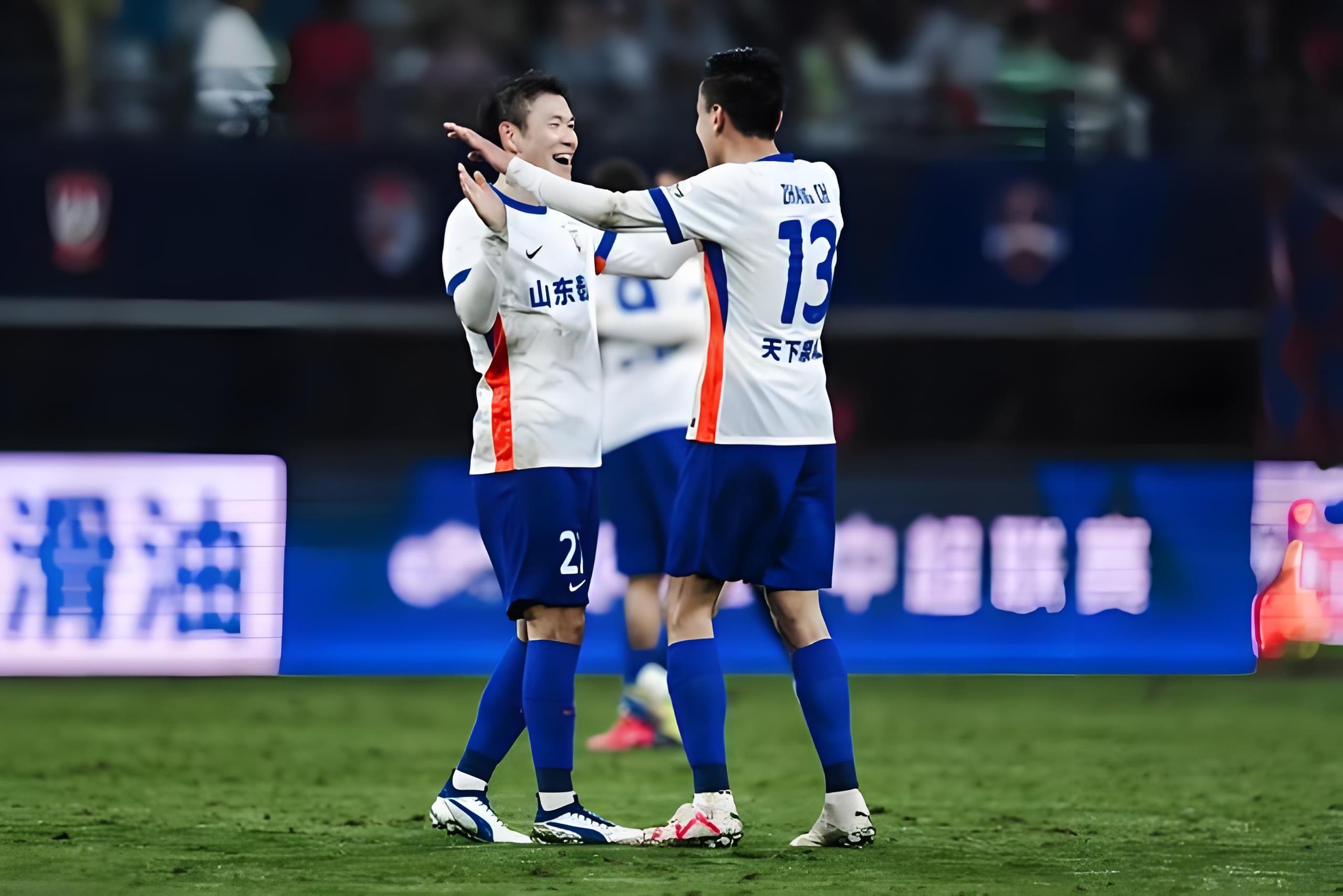 米乐官网入口关于中超国际比赛日再迎强敌；广州队遗憾出局；主帅态度——气氛紧张；控场能力受关注的信息