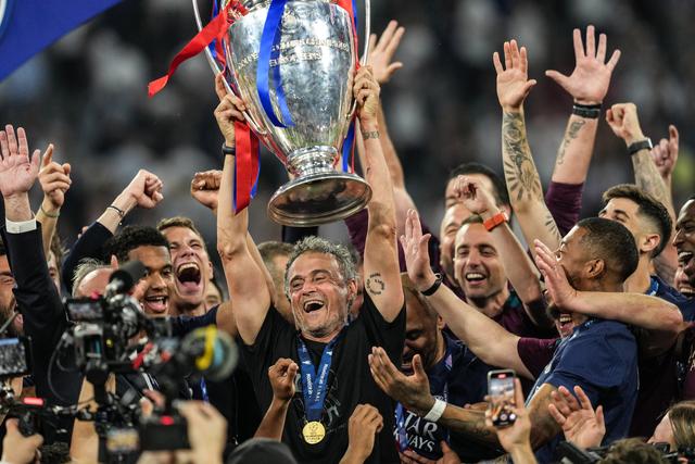 米乐娱乐平台重磅！转折点曼城造点机会波尔图豪取连胜备战葡超，巴黎圣日耳曼今晚篮板制胜的简单介绍